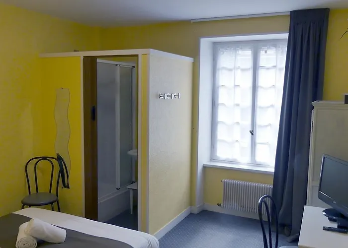 Duguesclin 2* La Haye-Pesnel